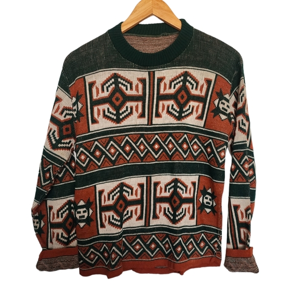 Sweaters - Vintage unique print sweater